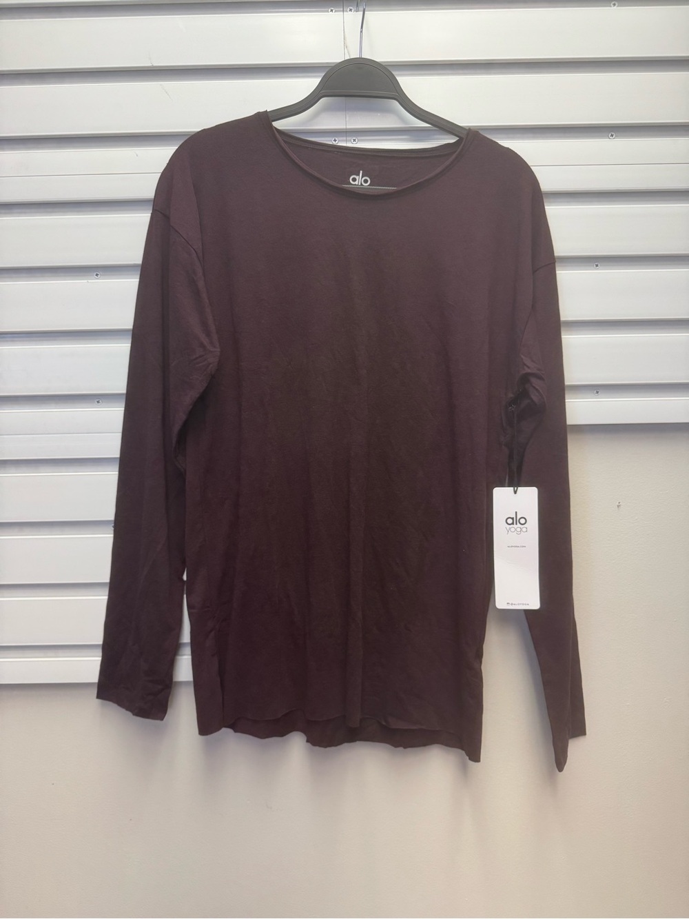 ALO Yoga Dark Red Conquer Reform Crewneck Long Sleeve